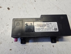 Opel crossland x модуль ecall 9831613880 фото №1