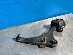 Volvo v60 рычаг правый перед переднее фото №1