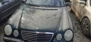Капот решітка радіатора mercedes e-klasa w210 298 фото №1
