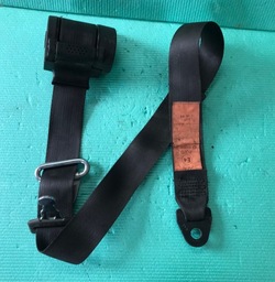 Audi 100 c2 pas безпеки праві перед фото №1