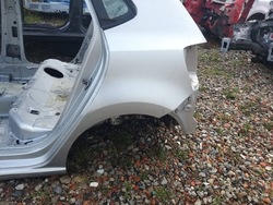 Vw polo v 6r 6c чверть крило ліва зад задня 5 двері hb фото №1