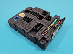 Блок управления модуль bsi peugeot 207 9663798480 фото №1