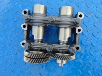 Renault trafic vivaro ii 2.0 dci валы балансировочные фото №1