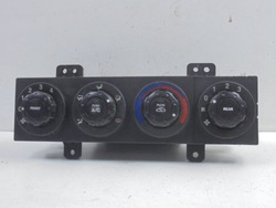 Kia carnival i 02-05 панель керування повітропровід ok53c61190c фото №1