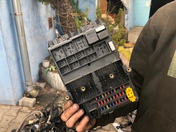 Jeep grand cherokee wj - модуль комфорту bcm фото №1