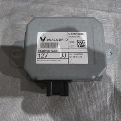 Megane iii модуль стабілізатор напруги 293a03329r фото №1