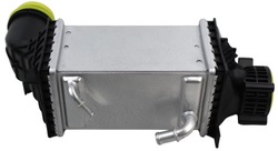 Интеркулер volkswagen t-roc 1.5 tfsi 2017 - фото №1