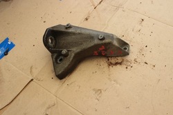 Лапи коробки audi a6 c5 2,8 v6 фото №1