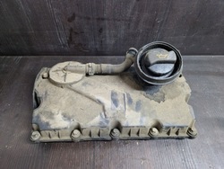 Кришка клапанів 038103475n vw passat iv b5/b5.5 фото №1