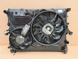 Комплект радіатор вентилятори audi q7 4l 3.0tfsi фото №1