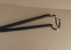 Dw supreb 3 амортизатор кришки електричний 3v9827851b 3v9982852b фото №1