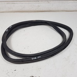 Прокладка двері праві зад peugeot 208 фото №1