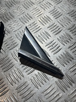 Трикутник заглушка крила перед лівий seat ateca 16- 575837633b фото №1