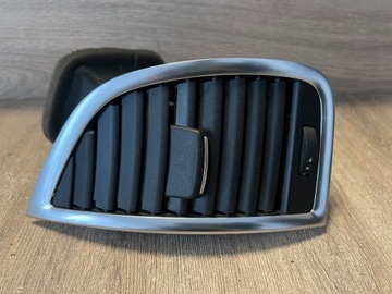 Решітка повітропровід ліва хром audi q7 4l 4l0820901 фото №1