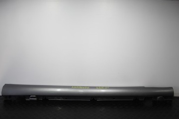 Накладка порогова поріг правий c-klasa w205 a2056900240 фото №1