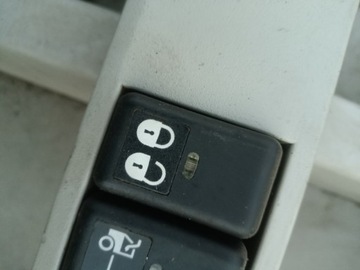 Кнопка вимикач центрального замка volvo fh fm fh13 фото №1