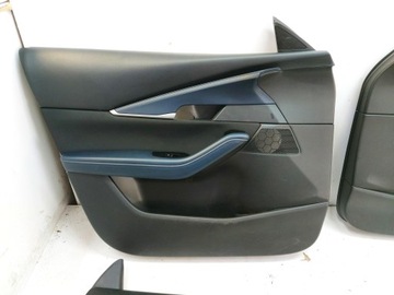 Mazda cx30 обивка дверь перед левая фото №1