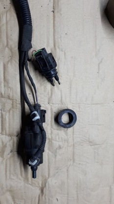 A5 8t s5 помпа омывателя бачка штекер фото №1