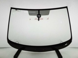 Стекло лобовое передняя skoda superb 2008-2015 датчик отопление зелёная фото №1