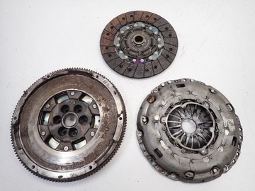 Сцепление комплектные двухмассовый маховик 04l105266b vw caddy iii iv 2k 2k5 2.0tdi dfs 20r фото №1