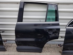 Vw tiguan i 5n 06-15r двері ліві зад lc9x фото №1