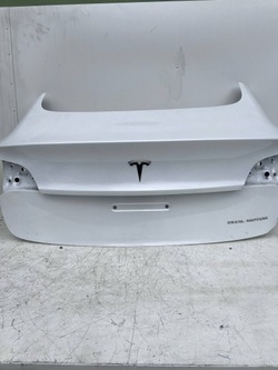 Tesla модель 3 рестайлинг 2020- крышка зад задняя крышка багажника фото №1