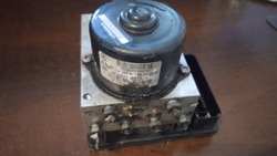 Mercedes c-klasa w203 насос abs a0054310712 фото №1