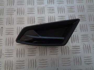 Renault megane v e-tech 2022 ручка внутрішня ліва 806710628r 806707832r фото №1