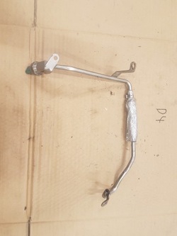 331 057145826f sq7 шланг 057131225c фото №1