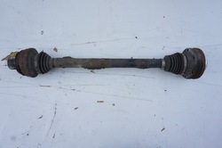 Піввісь праві зад audi q5 8r 3.0 tdi фото №1