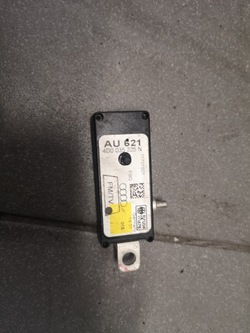 Усилитель антенны audi a8 d2 4d0035225n фото №1