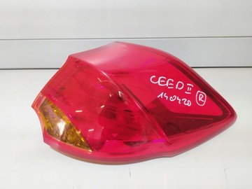 Kia ceed ii hb лампа права задня фото №1