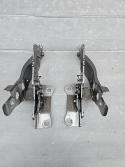 Mercedes b-klasa w247 петлі капота лівий праві фото №1