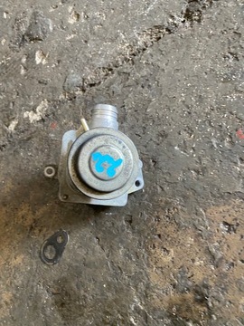 22 mercedes w204 w212 c e клас 6.3 amg клапан egr фото №1