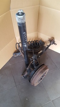 Focus mk3 1,0 поворотна опора амортизатор kpl правий зад фото №1