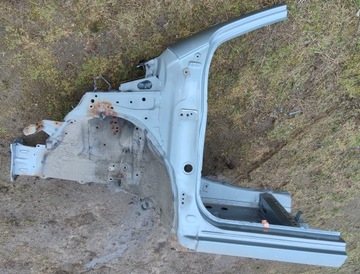 Поріг стійка лонжерон чверть ліва toyota yaris ii фото №1