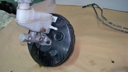 Hyundai i20 i 09r 1.2 насос усилитель тормоза фото №1