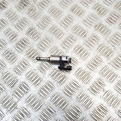 Volkswagen scirocco 2016 инжектор топлива фото №1