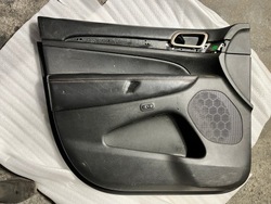 47 jeep grand cherokee wk2 оббивка боковина двері переднє лівий фото №1