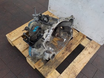 Citroen c4 picasso i 1.8 16v 125km коробка передач коробки передач 20dm71 фото №1