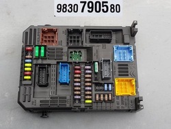 Модуль коробка bsi citroen peugeot 9830790580 фото №1