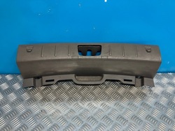 Volvo s40 ii захист планка ременя заднього багажника 9486870 фото №1