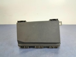 Opel astra h коробка предохранителей 1534937 фото №1