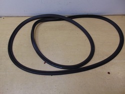 Прокладка крышки багажника audi q3 83a 83a827705a фото №1