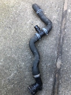 Audi a5 8w шланг воды комплект 8w0121040 фото №1