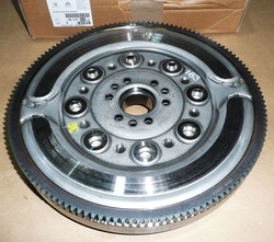 Колесо двухмассовый citroen c4 peugeot partner iii 1.6h фото №1