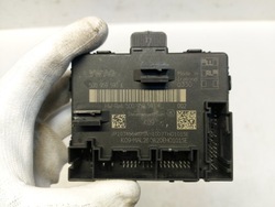 Audi q3 83a модуль блок управления дверь 5q0959593k фото №1