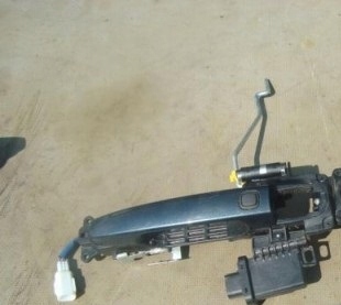 Toyota rav4 06- ручка дверь перед левая фото №1