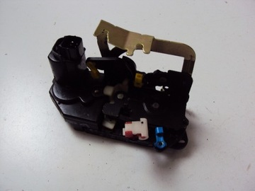 Замок двері праві перед ssangyong rodius i 04-13 фото №1