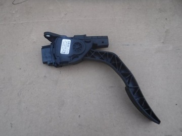 Потенціометр газу ford transit custom 8v21-9f836ac фото №1